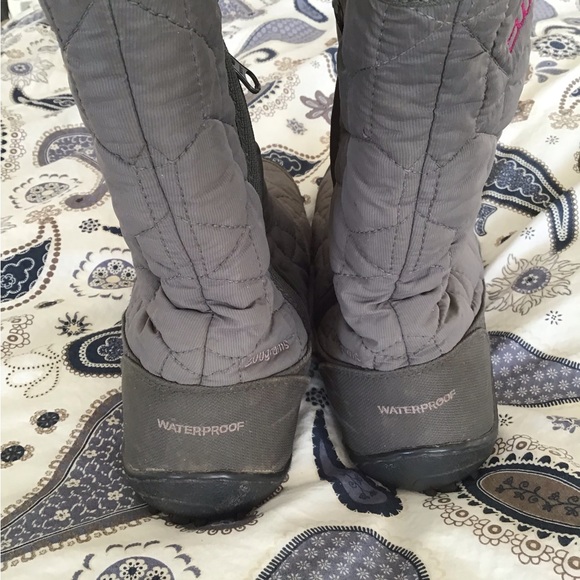 Womens Columbia Quilted Winter Boots - Picture 5 of 6